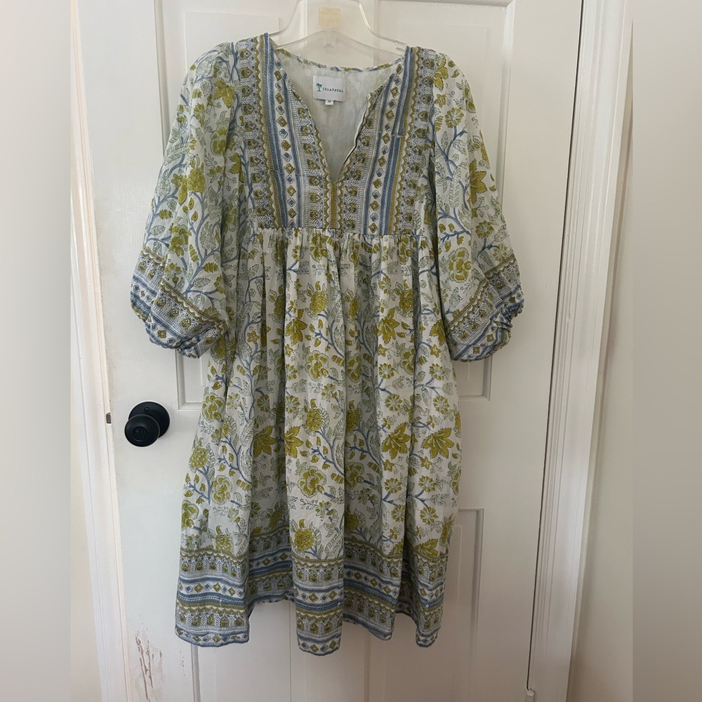 Chic Floral Midi Dress with Green and Blue Patterns